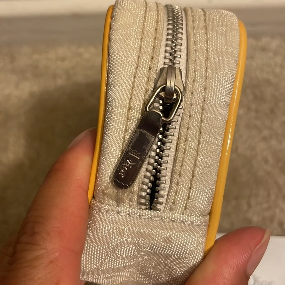 CHRISTIAN DIOR ZIPPY POUCH